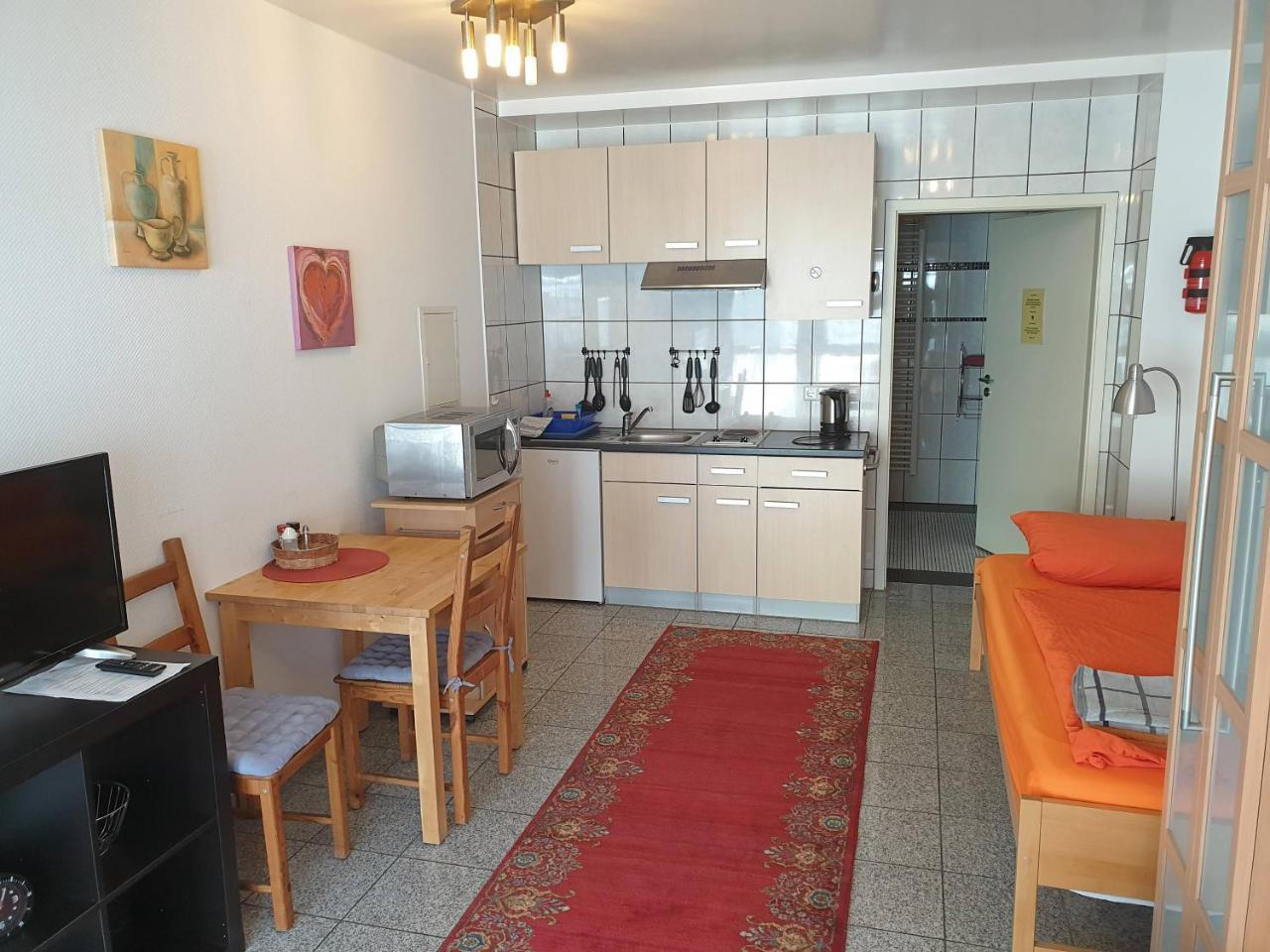 Apartmenthaus "Zum Lowen" Heidelberg - Ziegelhausen Ngoại thất bức ảnh